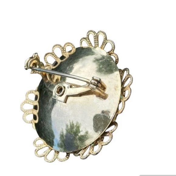 ❗️FINAL REDUCTION❗️ Vintage Gold Tone Rhinestone Flower Pin w/UG Stone - Picture 2 of 5